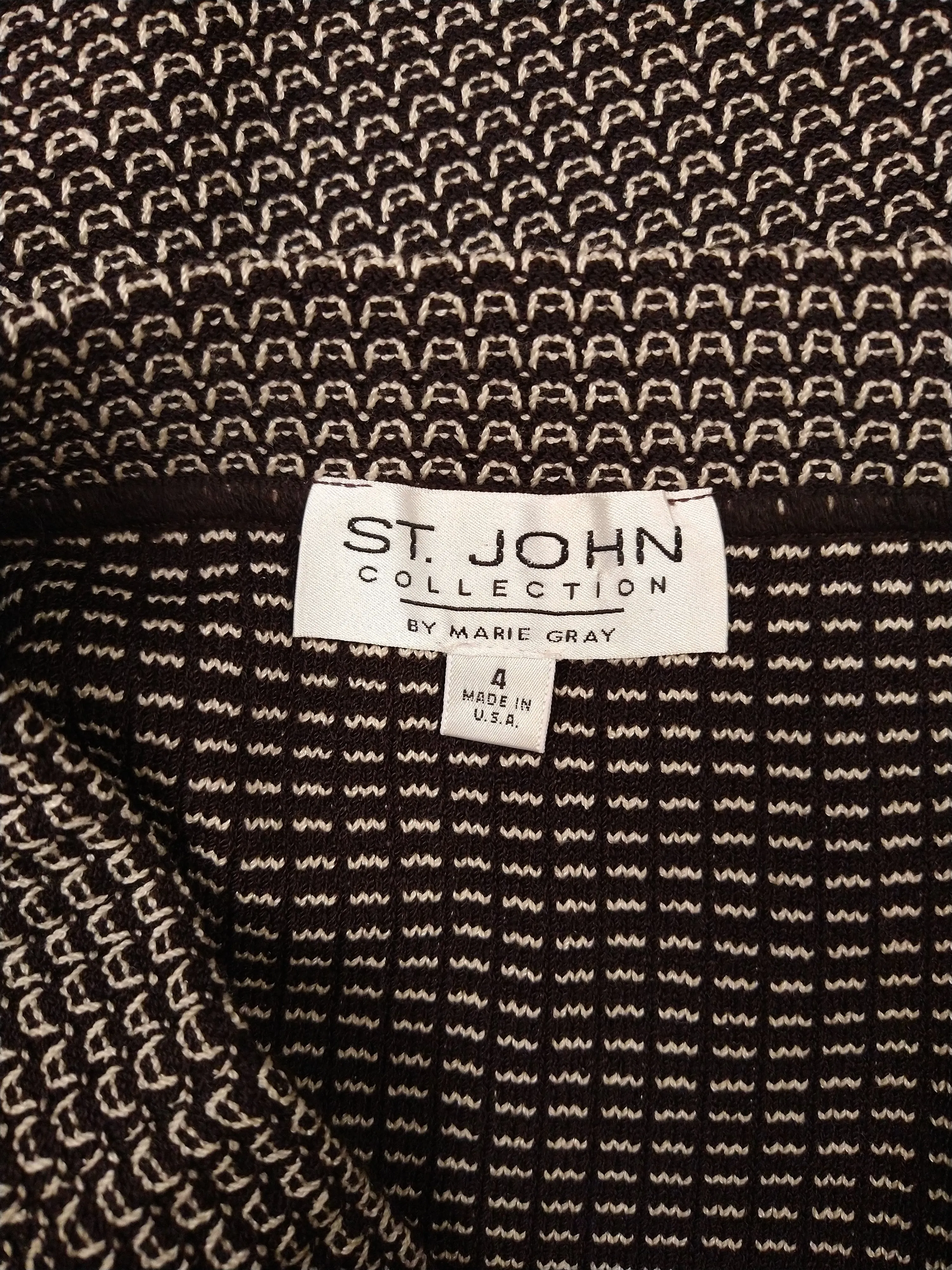 00's American Classic Chic Knit Skirt by St. John