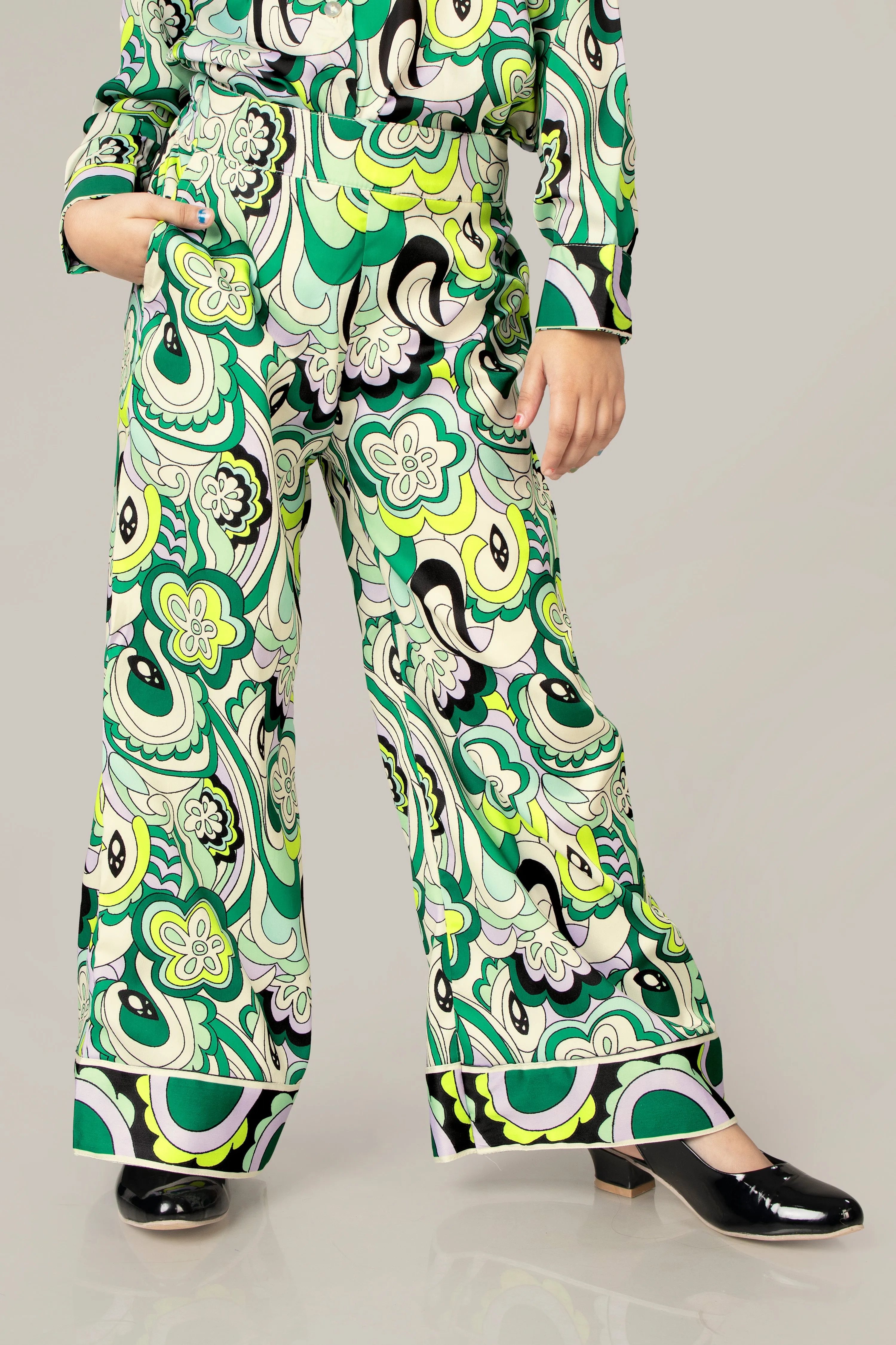 Abstract Green Flared Bottom For Girls