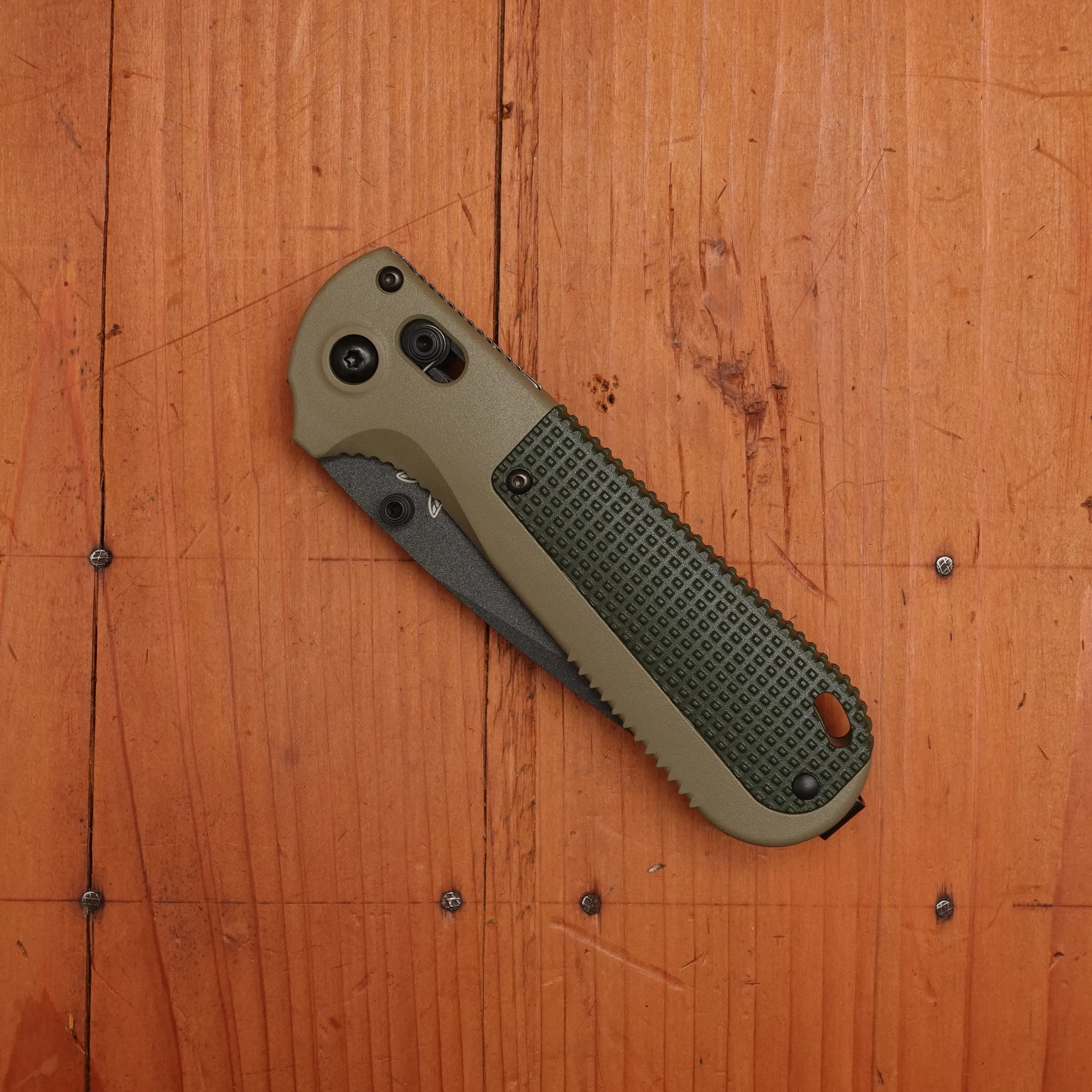 Benchmade 431BK-1 Redoubt Reverse Tanto CPM-D2 AXIS Lock Ranger Green/Forest Grivory Handle