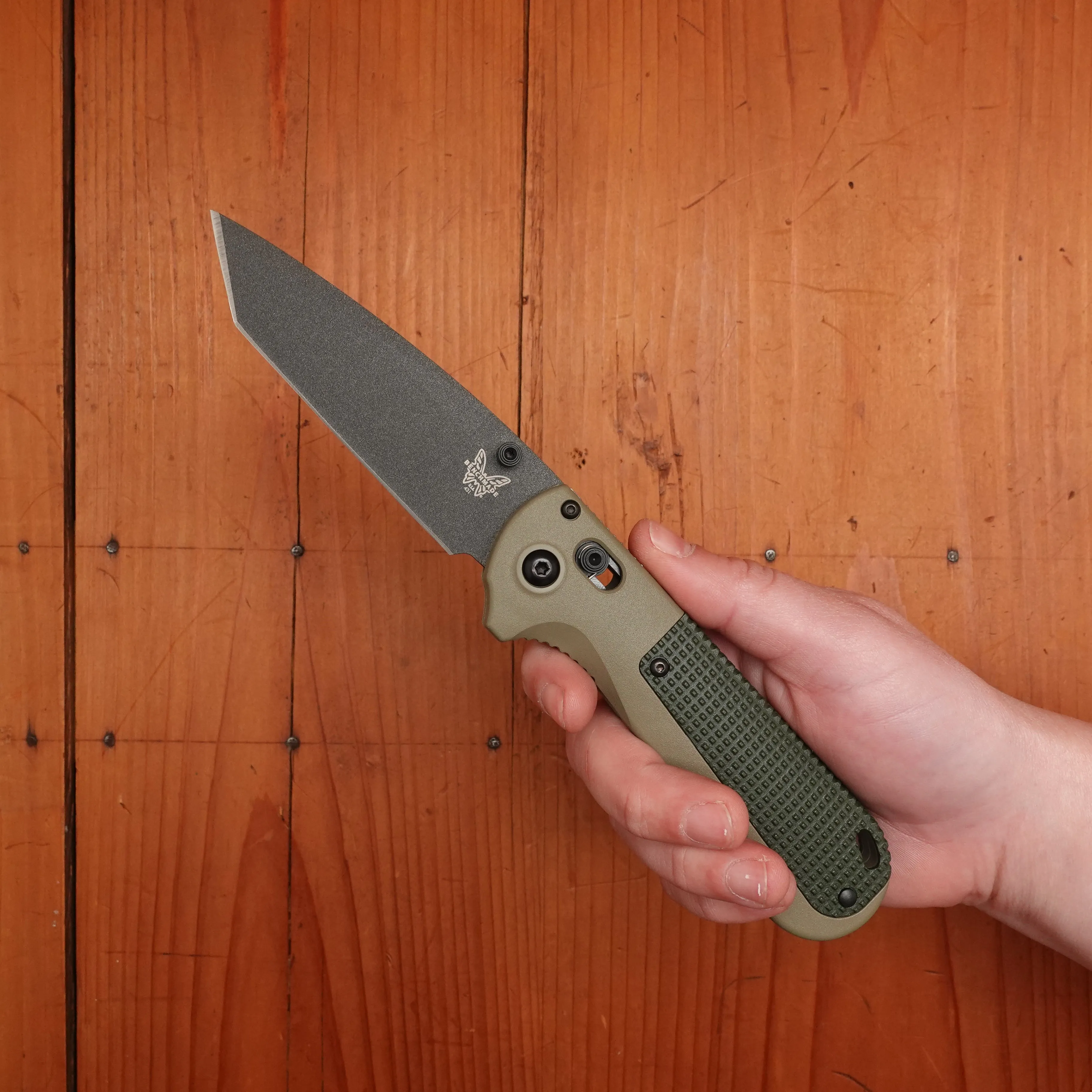 Benchmade 431BK-1 Redoubt Reverse Tanto CPM-D2 AXIS Lock Ranger Green/Forest Grivory Handle