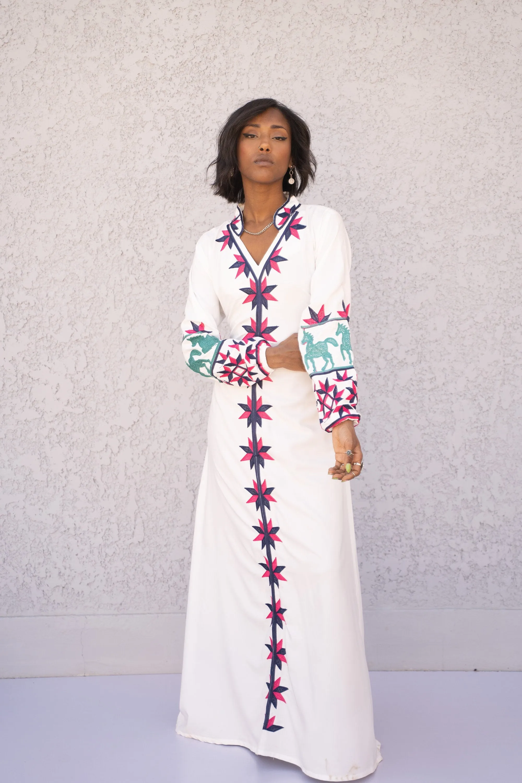 Chic White embroidered cotton Caftan, caftans for women, Kaftans, embroidered Caftan dress, Caftan maxi dress, Caftans for women, Caftans