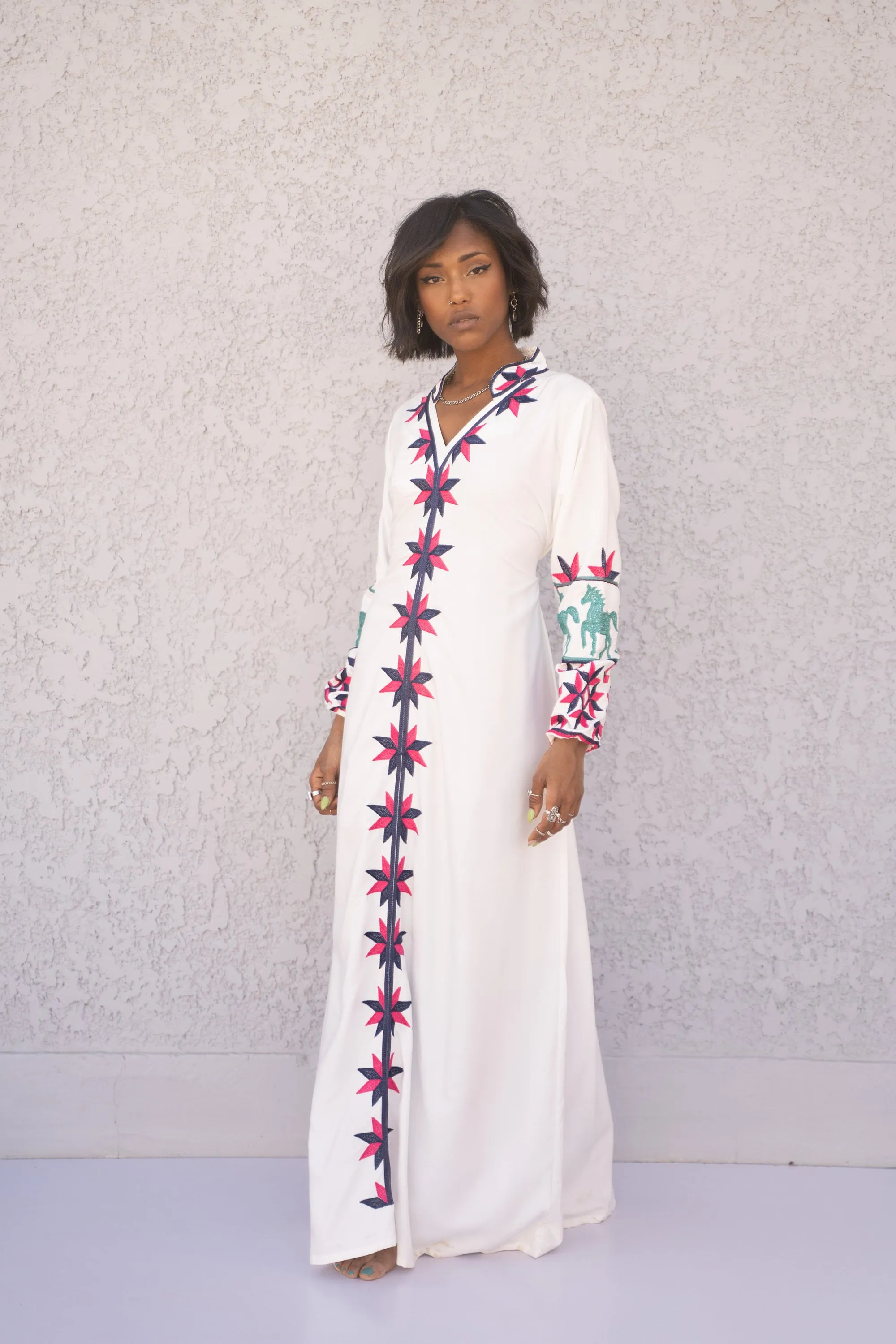 Chic White embroidered cotton Caftan, caftans for women, Kaftans, embroidered Caftan dress, Caftan maxi dress, Caftans for women, Caftans