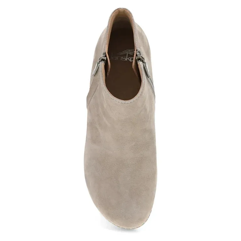 Dansko Lizanne Womens Shoes - Taupe Milled Nubuck Leather