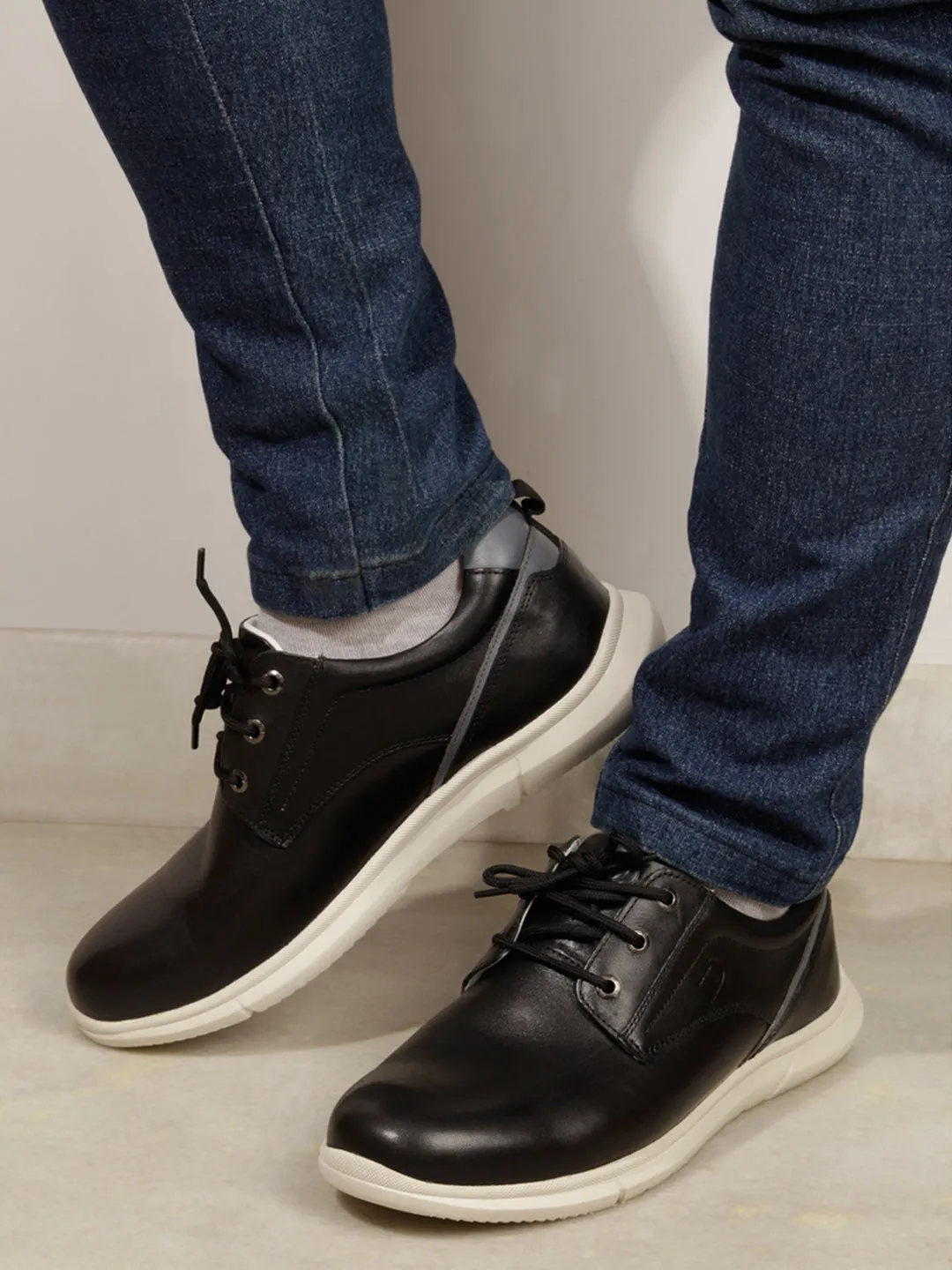 Men Black Leather Sneaker (ID3087)