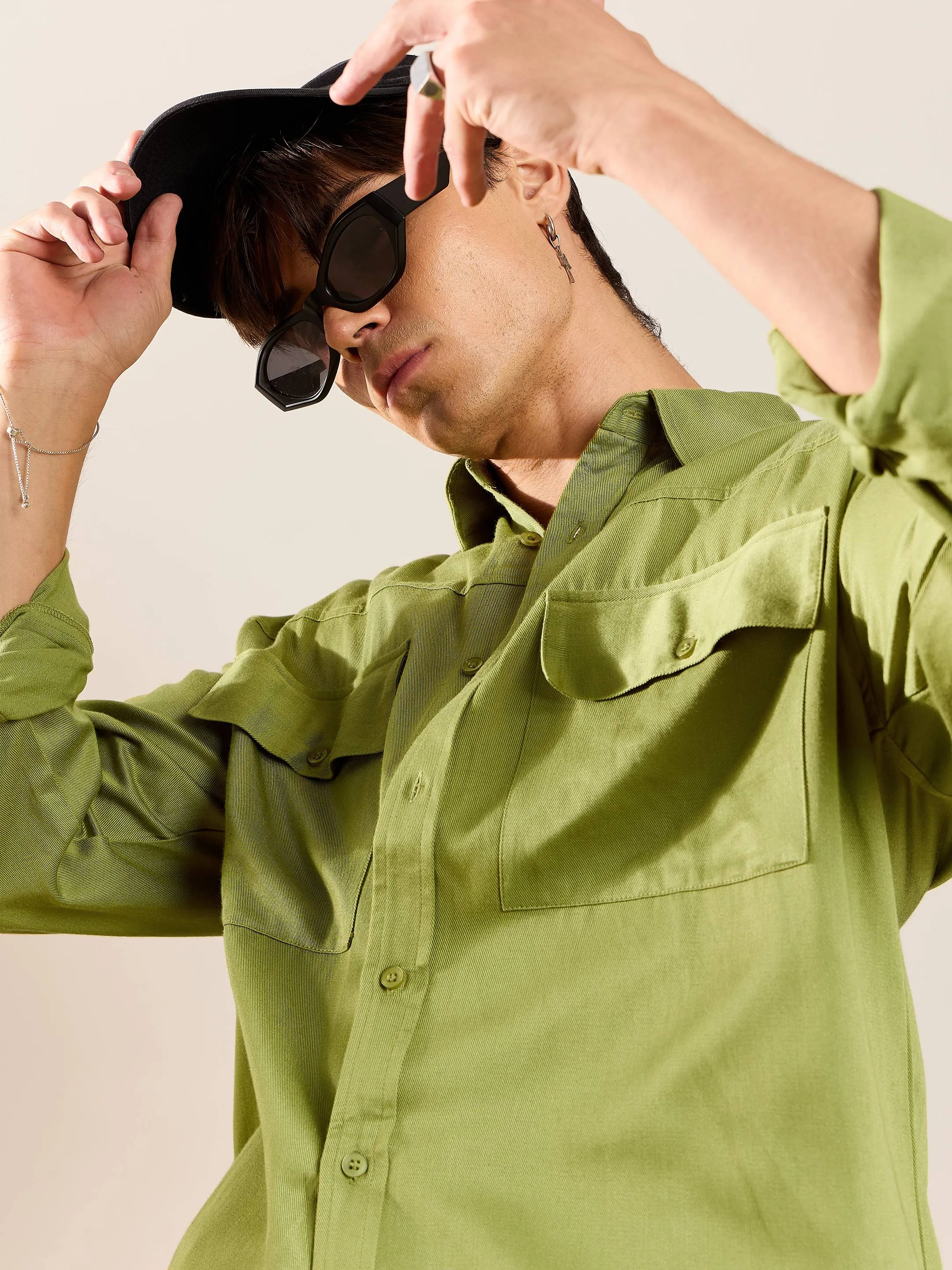 Men Green Twill Utility Pocket Oversize Shirt