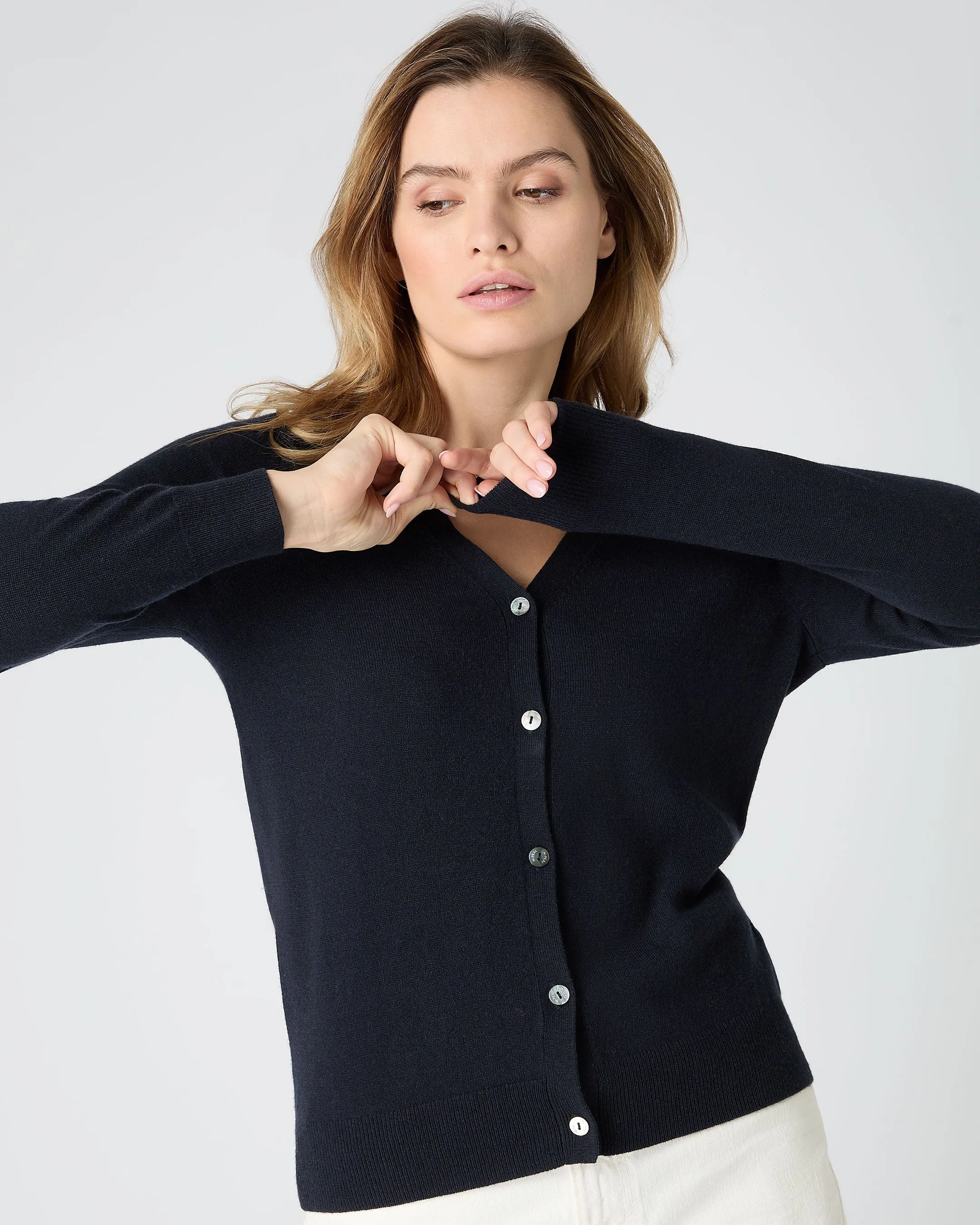 Women's Lara V Neck Cashmere Cardigan Navy Blue